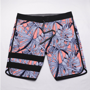 Short de bain pour homme à imprimé floral, séchage rapide, en polyester par sublimation, décontracté, taille mi-haute avec cordon de serrage, longueur courte - Product Image 1