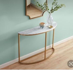Elegant Decorative Metal <b>Table</b> With Marble Finish Premium Accent Furniture For Hotel Lobby And Residential Entrance Spaces - Product Image 1