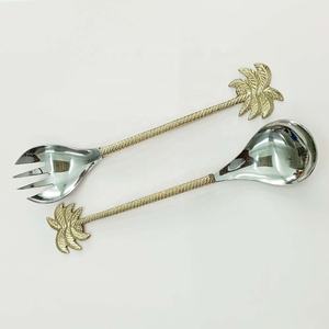 Juego de servidor de ensaladas de plata de acero inoxidable, mango de resina hecho a mano, juego de servidor de ensaladas de alta calidad para el hogar - Product Image 4