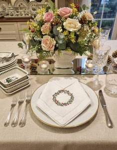 Serviette de table en coton de Noël avec guirlande brodée personnalisée en gros pour la maison ou l'hôtel Décoration de table de Noël avec surpiqûre Utilisation pendant les vacances - Product Image 4