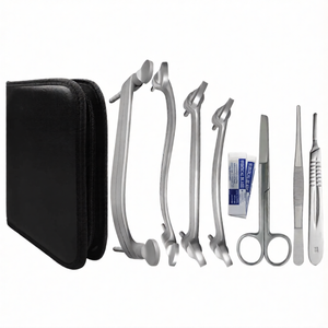 Juego de 17 Pinzas para Recortar Orejas de Perro con Estuche de Transporte, Instrumentos Veterinarios de Acero Inoxidable para el Cuidado Canino - Product Image 1