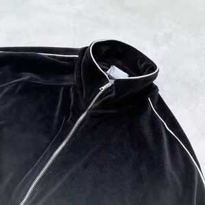 Conjunto Deportivo de Terciopelo con Logotipo Personalizado de Última Moda para Hombre, Talla Grande, 2 Piezas - Product Image 4