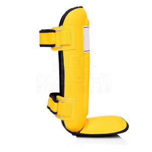 Protège-tibias de boxe haute performance KASHI FIGHT GEAR, mousse absorbant les chocs, design respirant, construction légère, fermeture auto-agrippante - Product Image 5
