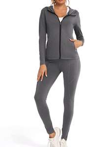 ชุดวอร์มผู้หญิงแบบมีฮู้ด แขนสั้น สีพื้น ทรงปกติ ผ้าโพลีเอสเตอร์ 100% เหมาะสำหรับออกกำลังกายและสวมใส่ลำลองในชีวิตประจำวัน - Product Image 5