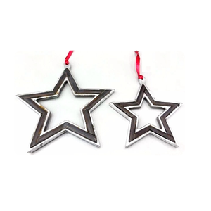 Ornements suspendus en métal éco-responsables faits à la main, durables, en forme d'étoile, avec boucles de ruban texturées, décoratifs pour les fêtes, les mariages et les événements. - Product Image 5