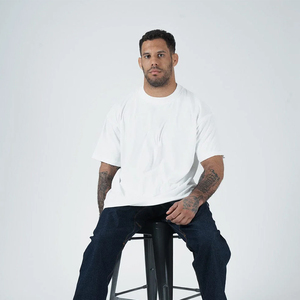 T-shirt de sport pour homme 100% coton, personnalisé avec impression sérigraphique sur le devant, tricoté, coupe oversize, séchage rapide, anti-boulochage, pour musculation et entraînement - Product Image 5