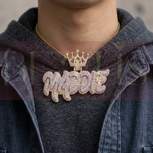 Pendentif personnalisé bicolore en or massif avec diamants de laboratoire et couronne, en or jaune et blanc 14K 18K, style baguette Hip Hop - Product Image 3