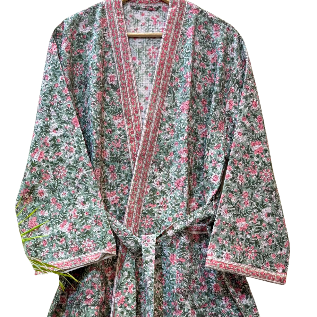 เขียวและชมพู