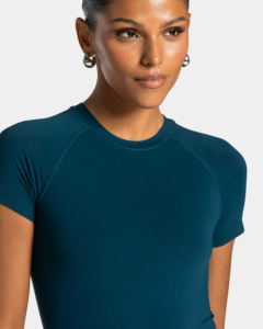 Camiseta de Manga Raglán Ajustada para Mujer, 100% Algodón Spandex, Color Verde Petróleo, Calidad Premium, con Estampado Personalizado - Product Image 4