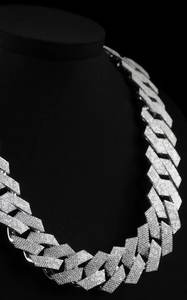 Cadena de Lujo con Eslabones Cubanos, Plata 925 con Baño de Rodio, Moissanita de Corte Redondo, Unisex, para Hip Hop, Fiestas y Uso Diario - Product Image 4