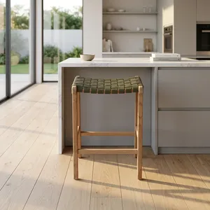 Tabouret de bar en teck de style mid-century avec assise en cuir tressé, chaise de salle à manger écologique et durable pour la maison - Product Image 5