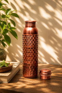 <b>1</b> <b>Litre</b> 500ml Capacity Copper Water <b>Bottle</b> Grid Pattern Portable Travel Drinkware Reusable Lid Minimalist Classic Design Outdoor - Product Image 5