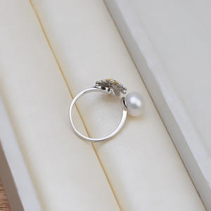 Ensemble de boucles d'oreilles et de bagues en argent 925 tendance européenne et américaine, avec chrysanthème en goutte de colle, perles, bijoux de mode pour femmes, avec support vide - Product Image 5