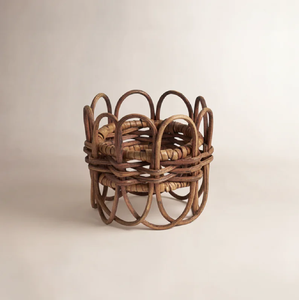 Hand-knotted <b>thick</b> brown rattan napkin <b>rings</b> for rustic dining setups, available at wholesale prices. - Product Image 1