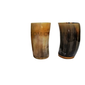 Auténtica Taza Ecológica de 16 Oz Hecha a Mano con Cuerno de Búfalo, Estilo Vikingo, Diseño Animal Tallado - Product Image 1