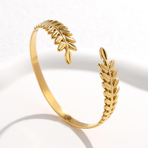 Metal <b>Crafts</b> Elegant Wide Metal Bangle Bracelet for Women with Bold Designer Patterns and Stylish Fashion Statement - Product Image 3