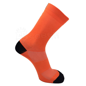 Nouvelles arrivées : Chaussettes courtes en coton colorées pour homme, respirantes, confortables et décontractées, avec logo personnalisé - Product Image 3