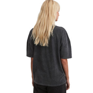 Camiseta Oversize de Algodón Transpirable Ecológica Ligera con Lavado Ácido para Verano, Estilo Casual Urbano para Mujer, OEM Marca Privada - Product Image 5