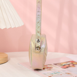 Nueva Bolsa Cruzada para Niños: Mini Bolsa de Hombro Holográfica Arcoíris, Cuero PU con Color Degradado, Casual y Moderna - Product Image 4