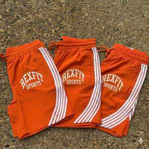 Shorts de sport REXFIT pour hommes, pour la gym et l'entraînement, violet, avec logo personnalisé, pour la course à pied, avec bandes latérales et taille élastique, fournisseur - Product Image 3