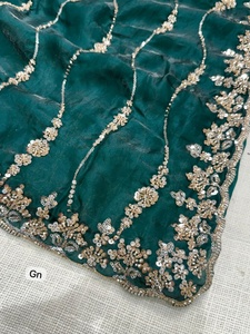 Sari de Seda Satinado Tradicional de Lujo, Hecho a Mano, con Cuentas y Lentejuelas, Bordado de Diseñador, para Mujer, para Fiestas de Diwali - Product Image 6
