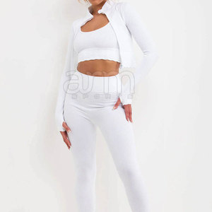 Conjunto de Yoga de 3 Piezas para Mujer de Alta Calidad, Superventas, Diseño Único - Product Image 2