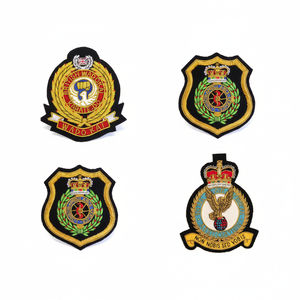 Badges de blazer en fil métallique brodé faits main de qualité supérieure, personnalisés, service OEM - Product Image 1
