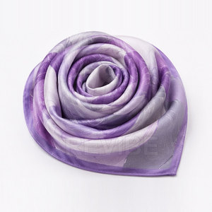 Modern Fashion Women Square Head Scarves with Silk Fabric Breathable & Customizable for Adult Casual Outfits - Product Image 3