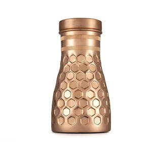 Carafe en cuivre pur de qualité export pour l'eau potable, provenant d'un fabricant et grossiste indien - Product Image 1