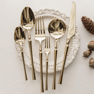 Ensemble de couverts de luxe en métal, style rétro, en titane doré, fourchettes de table pour pâtes et fruits, taille fine, style occidental - Product Image 3