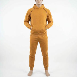 Conjunto Deportivo Personalizado para Hombre con Logotipo, al por Mayor, de Algodón y Poliéster Premium, Traje para Correr de Alta Calidad, Fabricación de Ropa Deportiva para Gimnasio y Fitness - Product Image 3