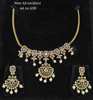 Ensemble de collier et boucles d'oreilles élégants en ornement floral plaqué rhodium vert, avec perles, pour mariée, mariage, fête