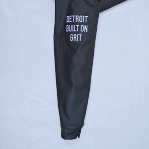 Chaqueta de Hombre de Alta Calidad, Estilo Universitario, Negra, de Piel de Oveja, Resistente al Viento, Forrada de Felpa, para Uso Casual al Aire Libre y Trabajo - Product Image 6