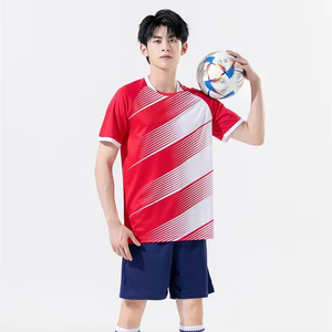 ชุดฟุตบอลผู้ชายแบบสั่งทำ OEM ลายเรขาคณิต พิมพ์ลายแบบ Sublimation แขนสั้น ระบายเหงื่อได้ดี ทรงปกติ เหมาะกับทุกฤดูกาล ชุดกีฬา - Product Image 3