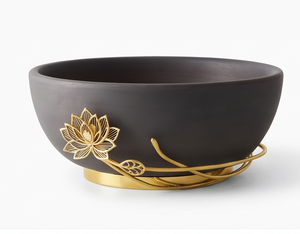 Bol noir haut de gamme avec motif lotus doré, fait main, style minimaliste, vaisselle pour cadeau, accent de table sophistiqué - Product Image 1