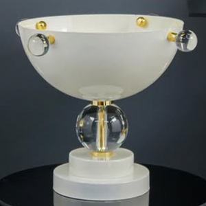 Última llegada de patrones de diseño: Cuencos para servir de alta calidad con base de mármol blanco y bolas de metal chapadas en oro. - Product Image 1