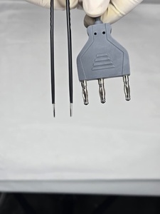 Pince chirurgicale vétérinaire monopolaire à mâchoires dentelées de 25 cm x 1,5 mm avec câble de 3 mètres, réutilisable et autoclavable pour chiens - Product Image 3