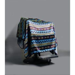 Cape de coiffeur élégante, imperméable, professionnelle, pour salon de coiffure, coupe et finition des cheveux, OEM, différentes couleurs et designs, logo. - Product Image 4