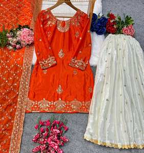 Conjunto de Kurti Sharara de seda bordada naranja con Dupatta |   Traje Étnico Pakistaní Indio para Mujer, para Bodas y Fiestas - Product Image 5