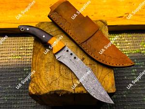 Couteau de chasse et de camping à lame fixe en acier Damas, manche en bois, bord biseauté, tranchant comme un rasoir, forgé à la main avec étui, ODM/Vente en gros - Product Image 5