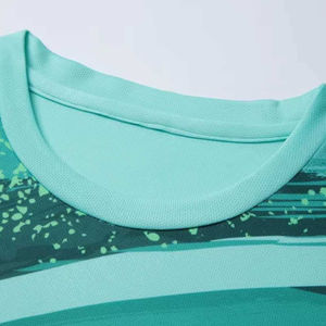 Conjuntos de Uniformes de Fútbol Femenino, Ropa Deportiva Premium para Futbolistas Activas - Product Image 3