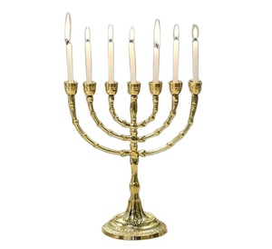 Bougeoir Menorah en laiton, aluminium et acier inoxydable en 3 lumières à 9 lumières utilisé dans la culture juive pour la décoration de la maison - Product Image 1