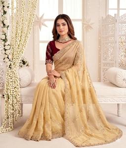 AARA Fashion Beige Silk Saree Red <b>Blouse</b> Traditional Indian Wedding Wear Women's Floor-Length <b>Sari</b> Regular Fit All Seasons Sun - Product Image 4