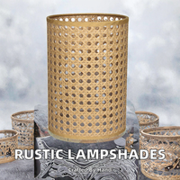 Abat-jour en rotin tissé à la main, lampes suspendues et lampes de table rustiques en bambou avec housses en tissu pour hôtels, vente en gros