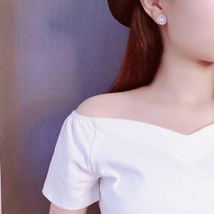 Boucles d'oreilles à clip en perles d'eau douce populaires de 7-8 mm, design simple en silicone, pratique, perles Mantou, bijoux - Product Image 4