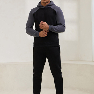 Ensemble de survêtement personnalisé pour homme : pull, pantalon de sport et sweat à capuche - Product Image 1