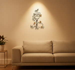 Arte de Pared Boho Hecho a Mano en Hierro con Función para Colgar, con Silueta Festiva de Copa de Vino y Detalles de Hojas Doradas - Product Image 5