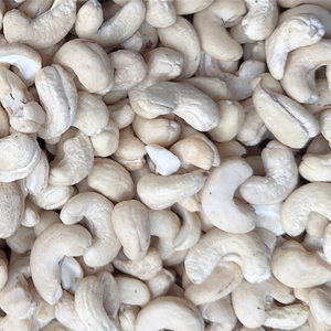 Fournisseur de Confiance Noix de Cajou Brutes WW180, WW240, WW320, LP Noix de Cajou du Cambodge Noix de Cajou de Santigo Vietnam - Product Image 1