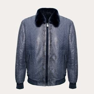 Chaqueta Bomber Acolchada de Piel de Vaca para Hombre con Cuello de Piel de Oveja, Cremallera y Capucha, Abrigo de Invierno Ecológico y Resistente al Viento - Product Image 3