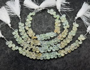 Perles facettées en forme de cœur en préhnite naturelle AAA, 7x8 mm, préhnite ombrée, forme briolette, brin de 8 pouces pour la création de bijoux - Product Image 1
